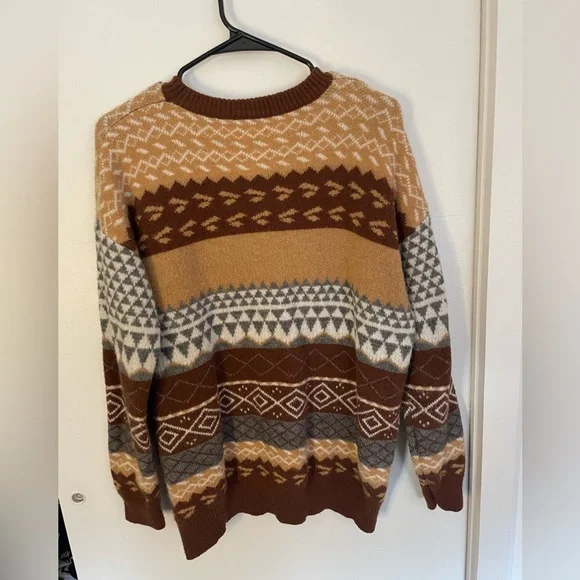 Patterned Sweater - Picture 2 of 2